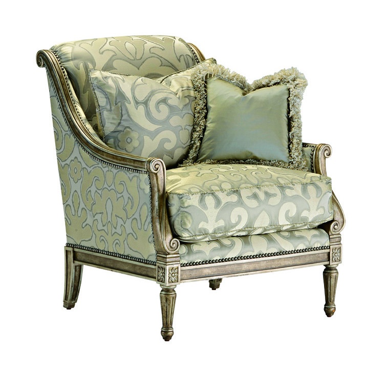 Portofino&nbsp;Chair&nbsp;shown with:Boxed seat cushionPompeii&nbsp;finishSilver&nbsp;Star&nbsp;nailhead frame trim