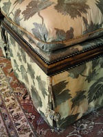 Caspian Ottoman&nbsp;shown with:Semi-attached seat cushionDeep skirtAccessory tassel ties
Hardwood frame available in selection of finishes and trims