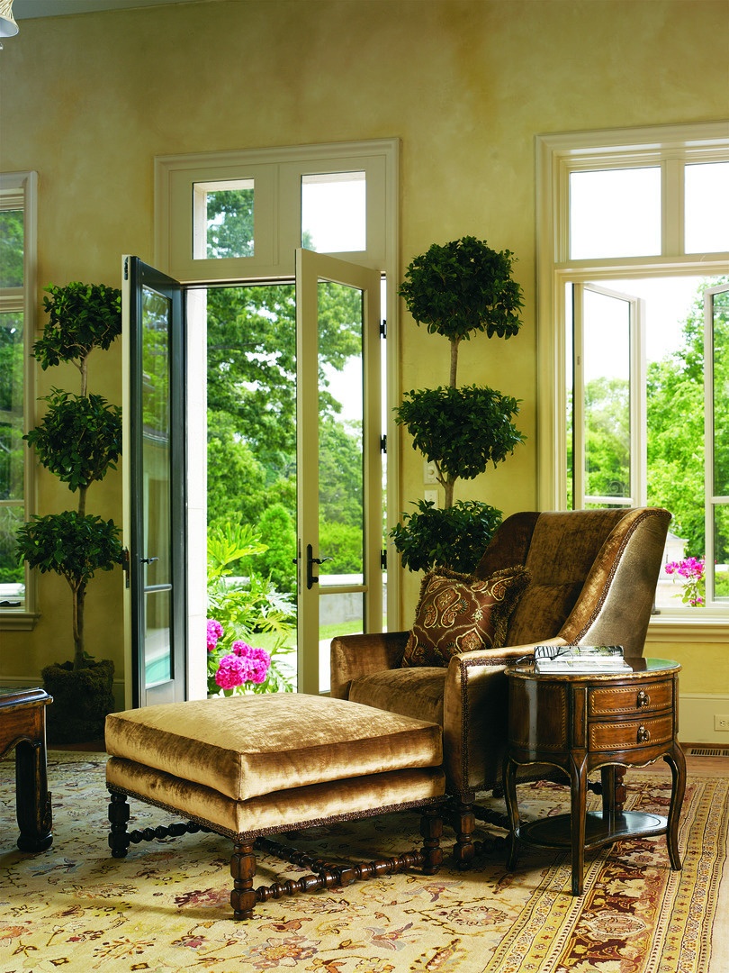 Gibson&nbsp;Chair shown with:Boxed seat cushionTight backNailhead frame trimExposed frame available in selection of finishes