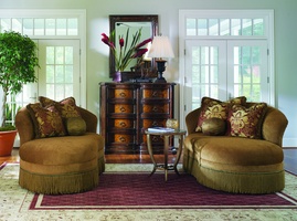 Danielli Chaise shown with:Tight&nbsp;seatBullionSunburst Gold nailhead frame trim