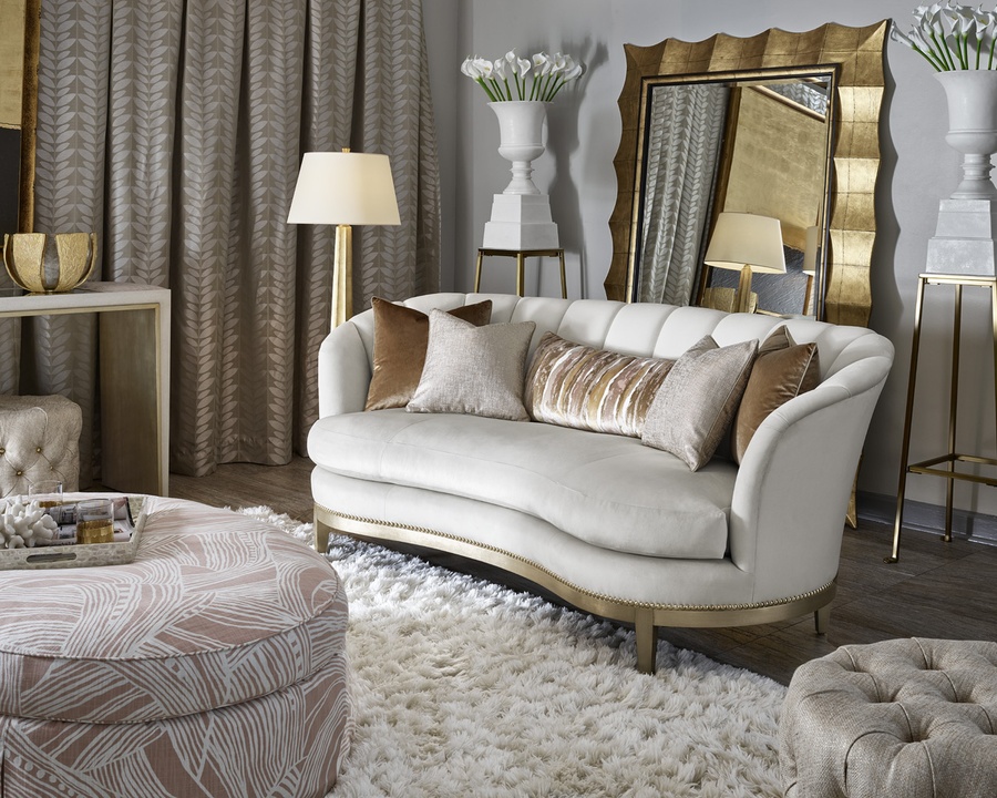 Vista Sofa shown with:Lyric finishAntique Heritage Nailhead frame trim