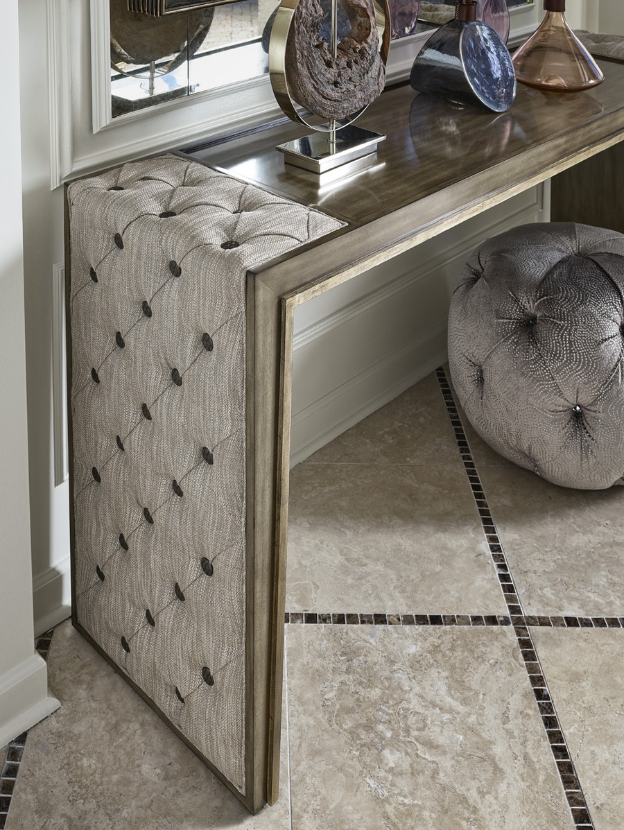 Cascade Console shown with:Latte finish with&nbsp;Aged&nbsp;Medici finish trimDiamond Tufted&nbsp;upholstery