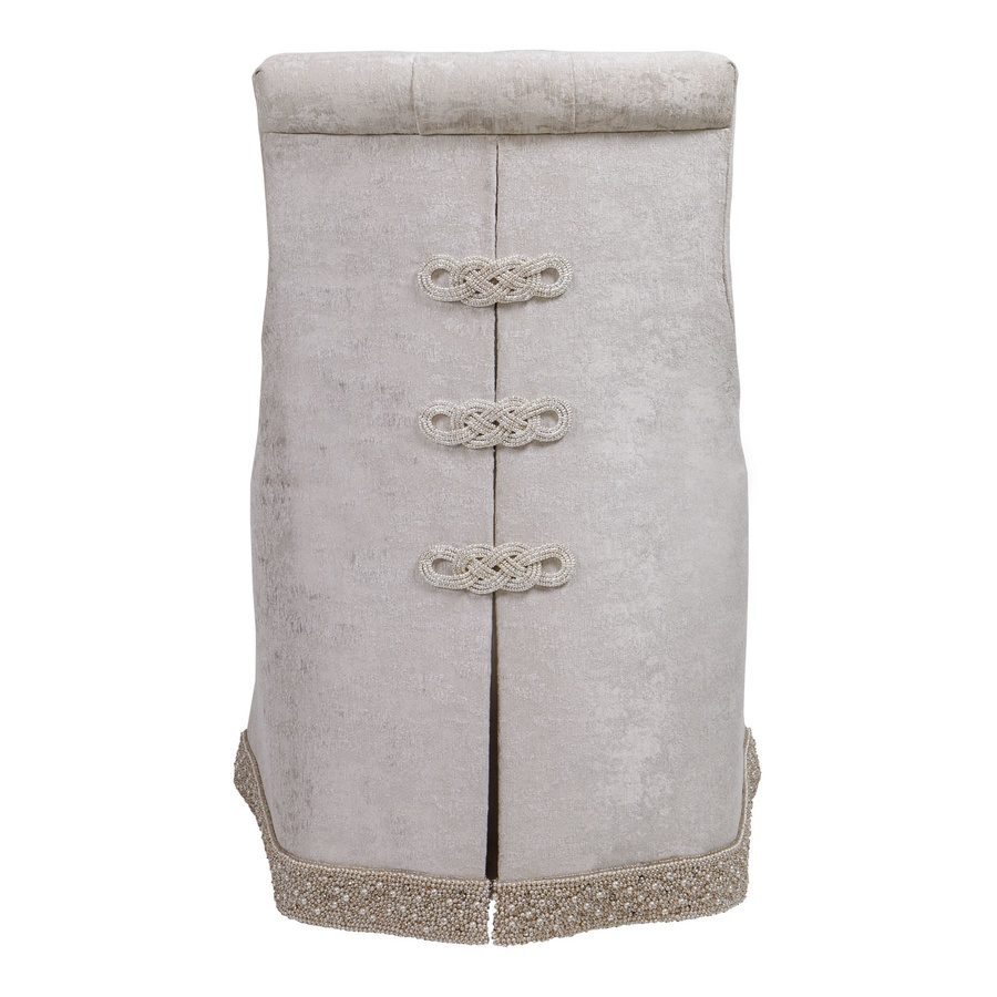 
Tight seatButton tufted backDeep skirt with split back and closure detail


Standard with casters
