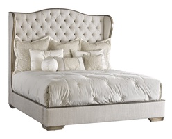 Palo Alto Traditional Bed shown with:Button tufted upholstery styleBracket&nbsp;leg base in Versailles finishPlain panel railsSilver Star nailhead frame trim